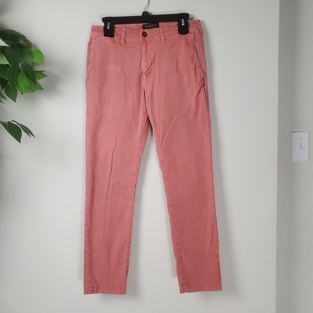 American Eagle Coral Salmon Chino Pants Men's Size 29x30 Extreme Flex Slim